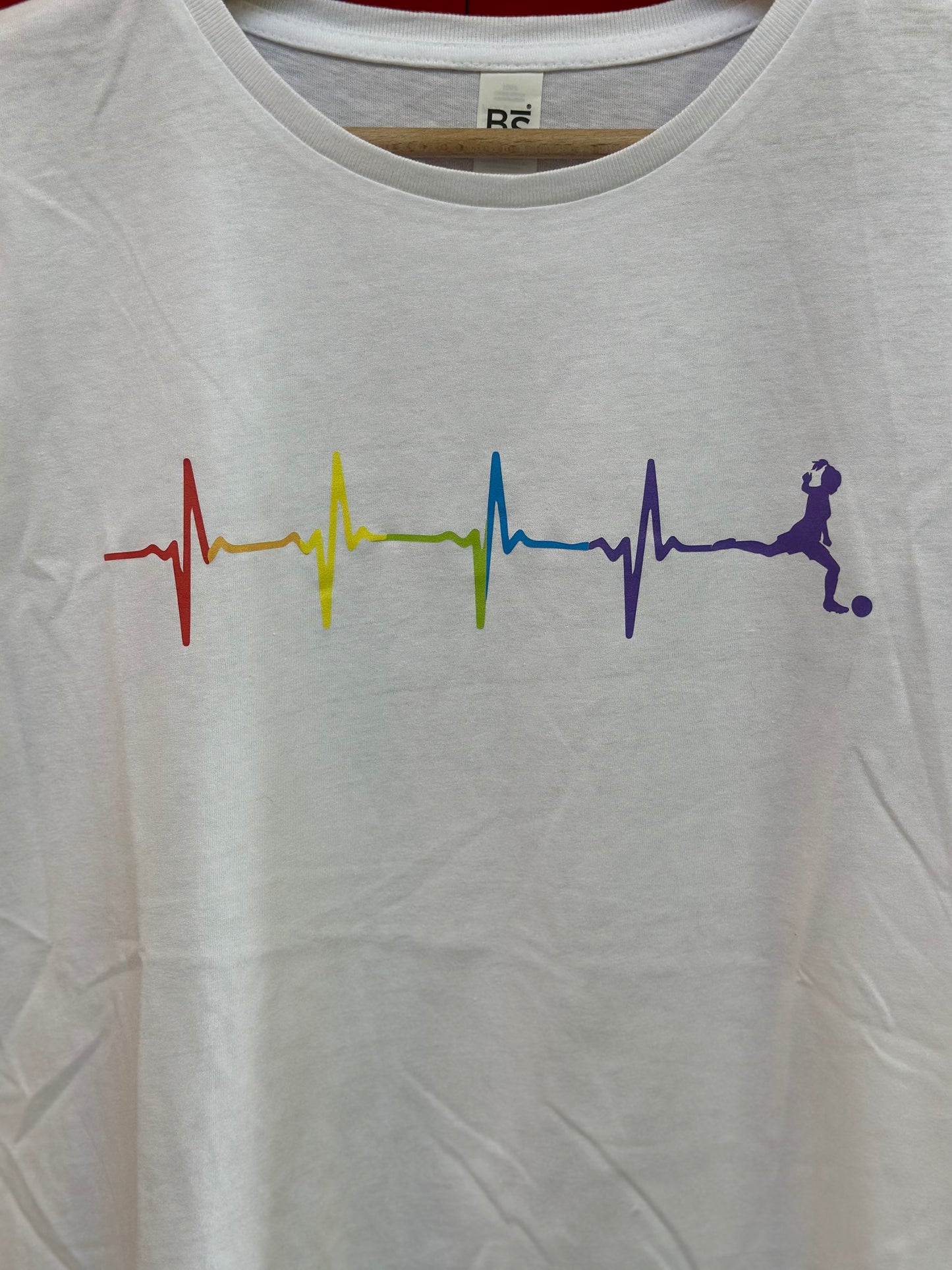 T-shirt bianca elettrocardiogramma