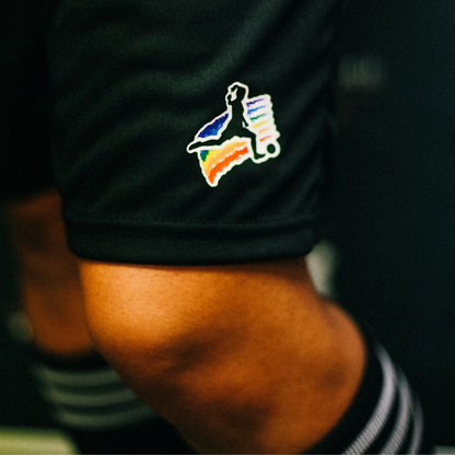 PANTALONCINO NERO LOGO LGBTQ+