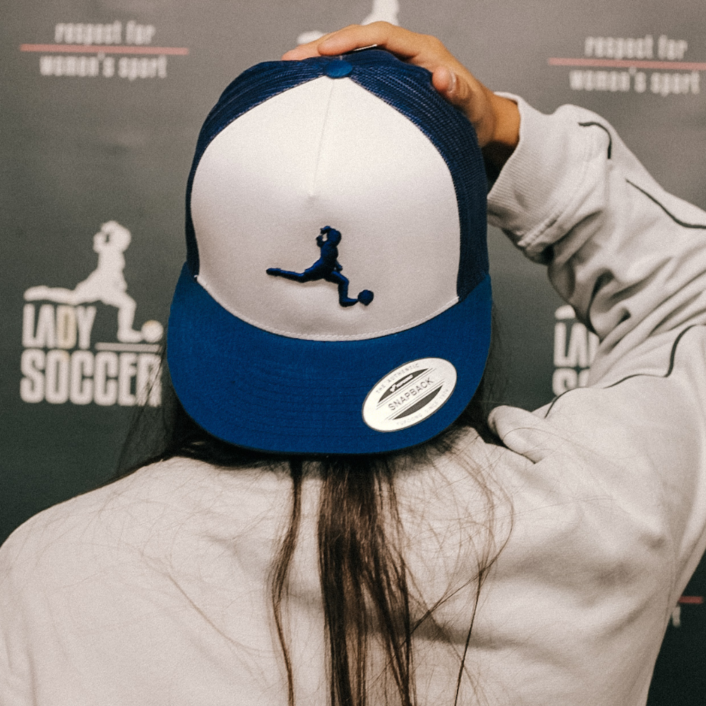 CAPPELLO VISIERA PIATTA